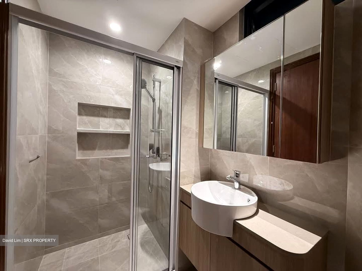 Glendale Park (D23), Condominium #601555191